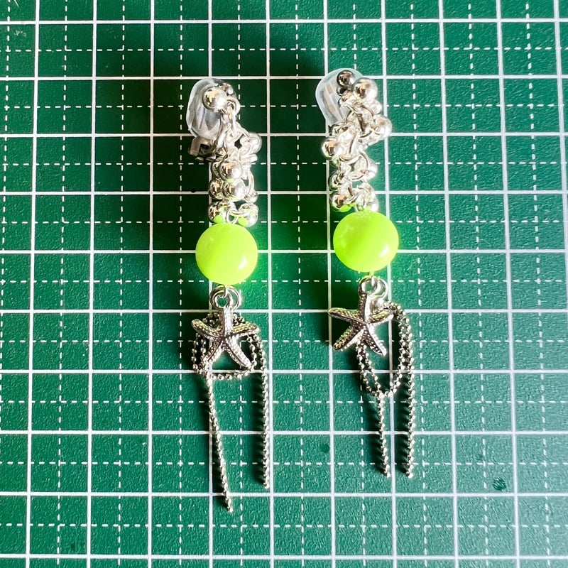 シルバーネオンのsummerピアス・イヤリング | peth handmade accesso