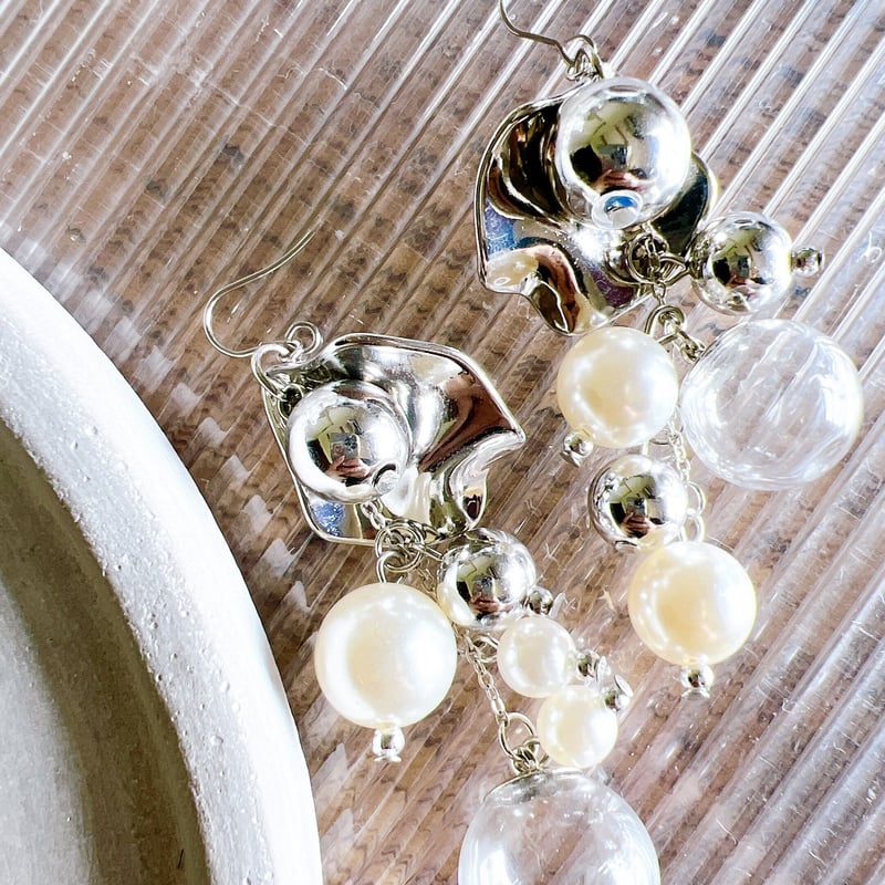 #841D再販 ピンク シルバー アシンメトリー ハンドメイドピアス イヤリング 577187e52afb35f970bc3f07d1984d