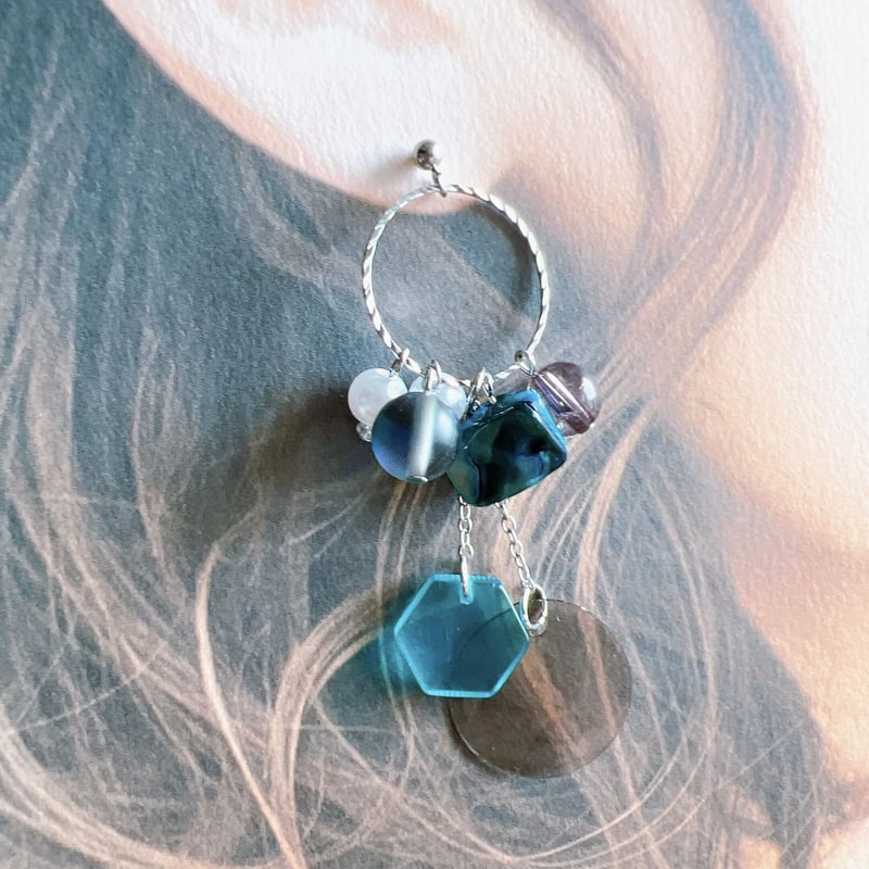 ポメころび◆ベルフラワー水晶×ターコイズ×オイスターシェルイヤリング ポメころび◇ベルフラワー水晶×ターコイズ×オイスターシェル