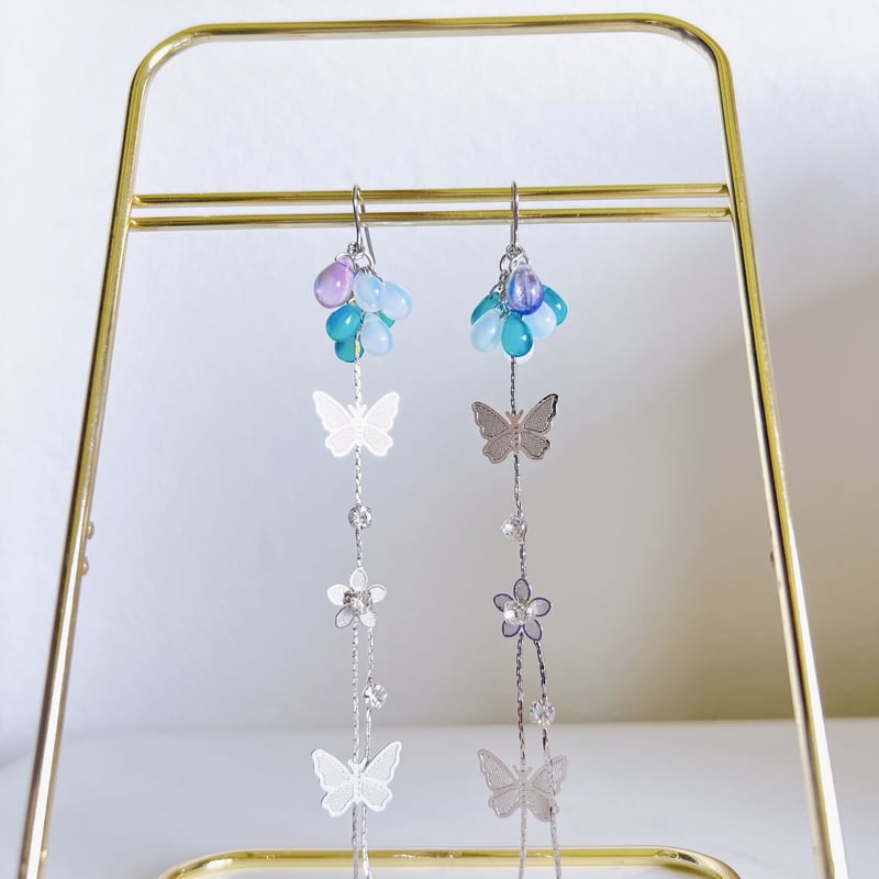 チェコガラスの蝶ロングピアス・イヤリング | peth handmade accessory