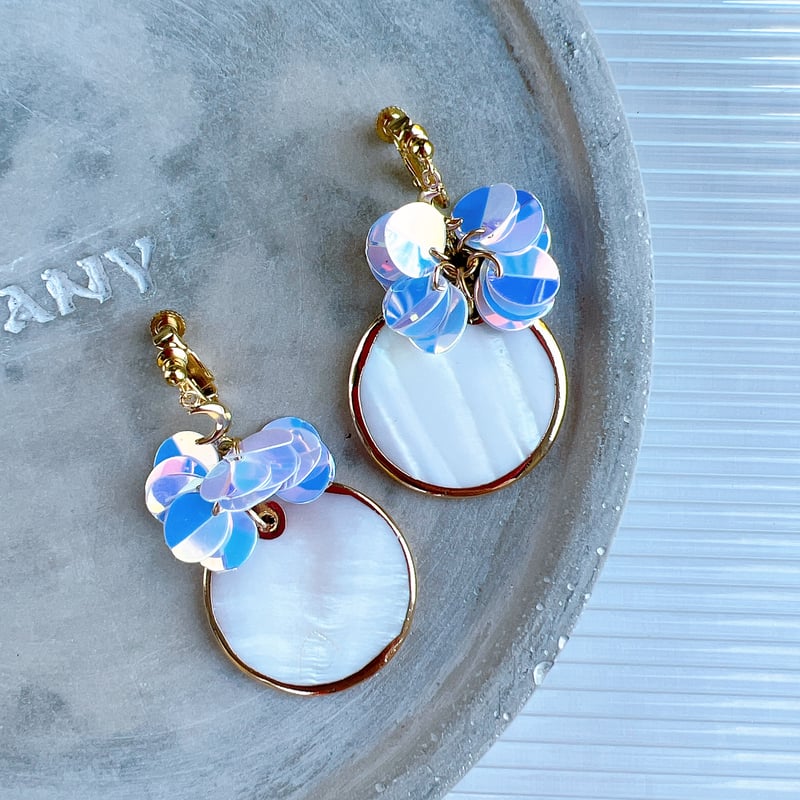 オーロラシェルのムーンピアス・イヤリング | peth handmade accessory