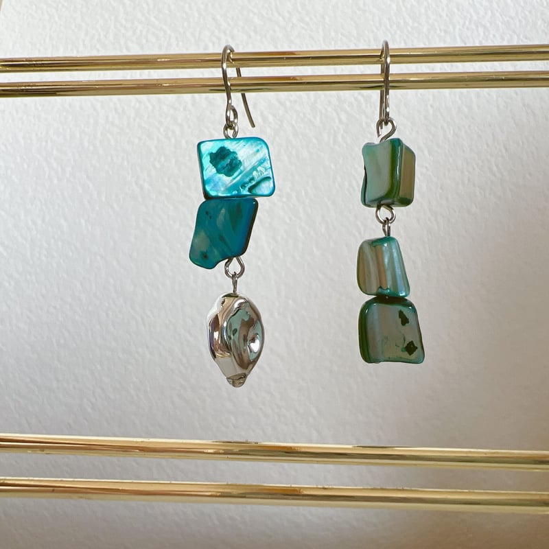 再販】ターコイズシェルピアス・イヤリング | peth handmade accessory