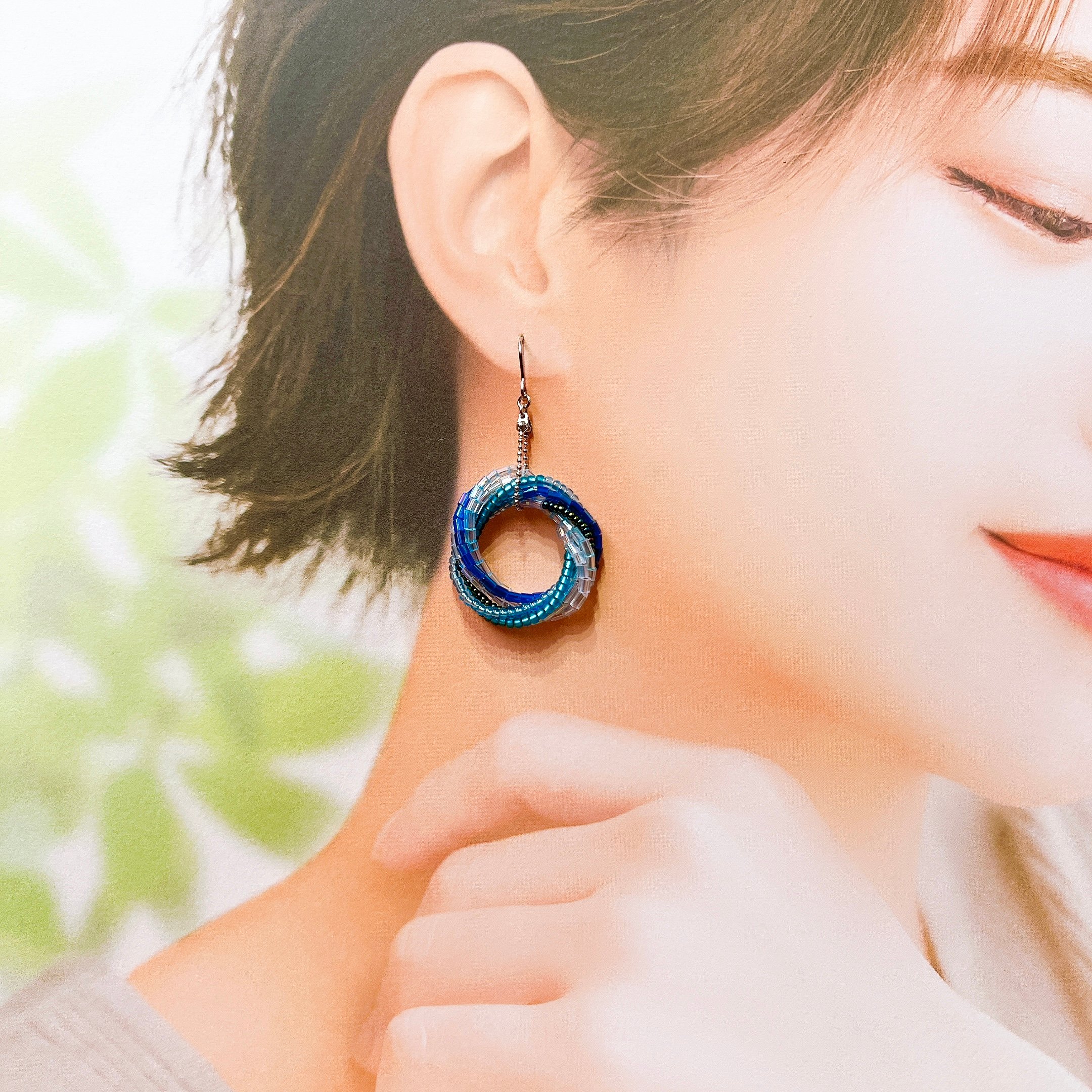 カラバリ3色】ビーズのフープピアス・イヤリング | peth handmade