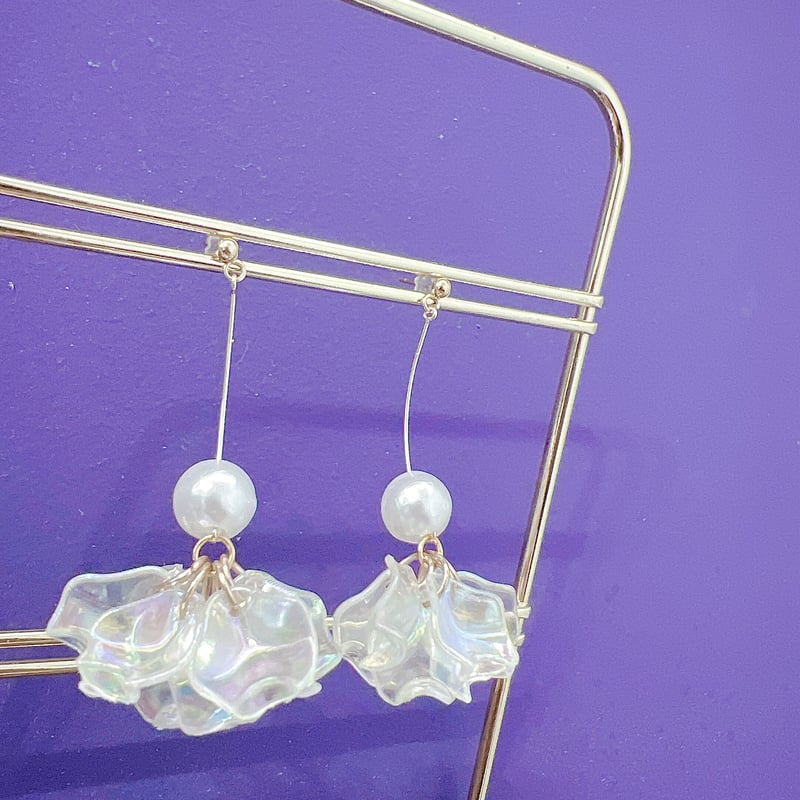 花びらのオーロラピアス・イヤリング | peth handmade accessory store