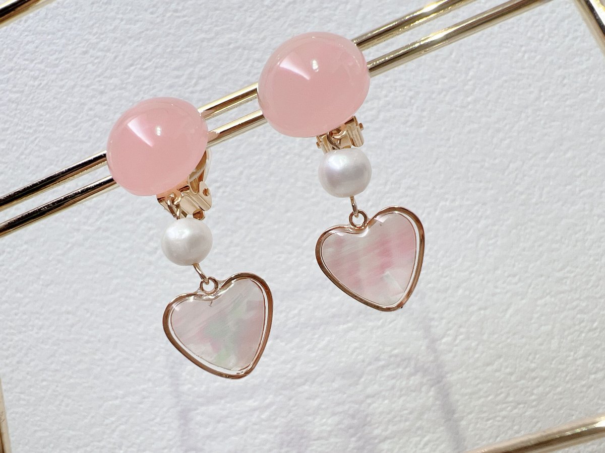 121 高級アバロンシェルハート❤️ ハンドメイド ピアスorイヤリング