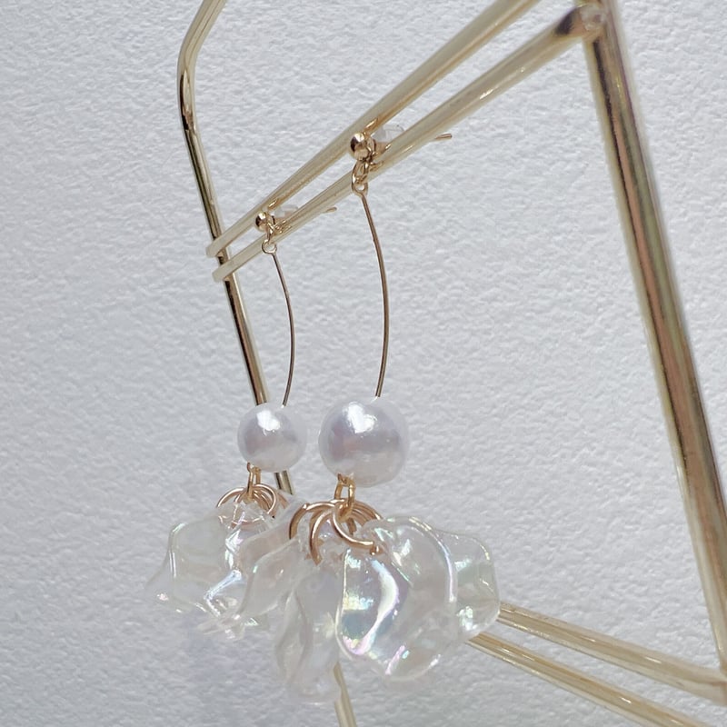 花びらのオーロラピアス・イヤリング | peth handmade accessory store