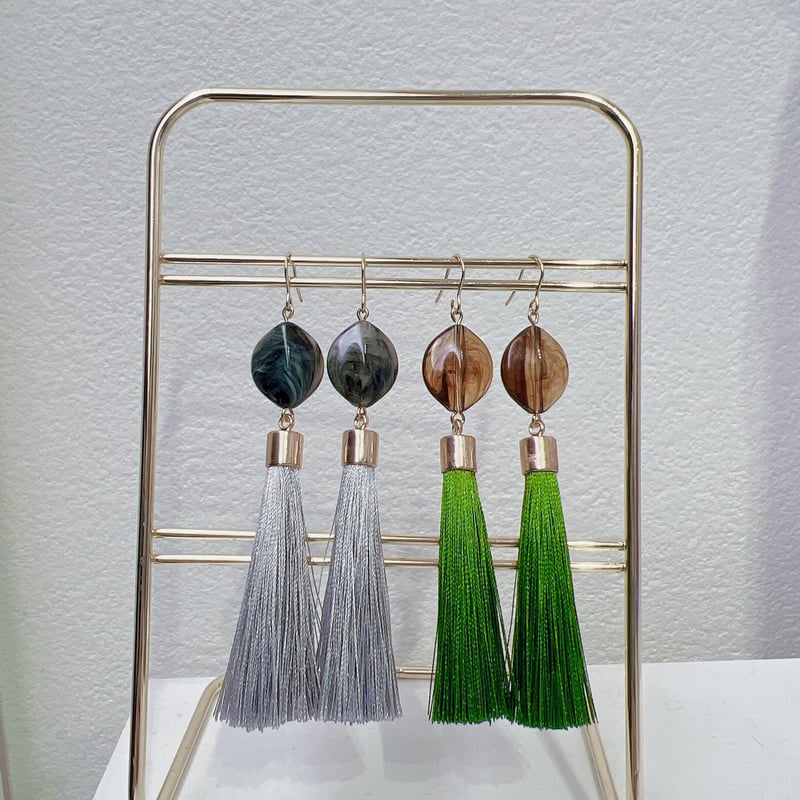 グリーン】タッセルピアス・イヤリング | peth handmade accessory s