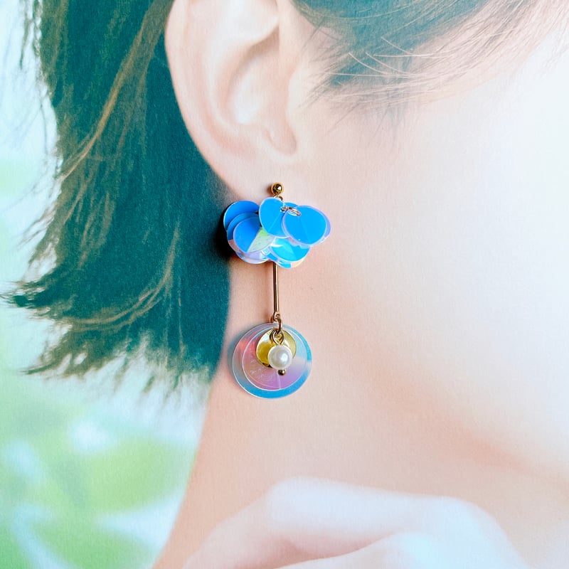 No.1499-F　細長オーロラ☆星☆ピアス・イヤリング(オレンジイエロー) No.1499-F 細長オーロラ☆星☆ピアス・イヤリング(オレンジイエロー)