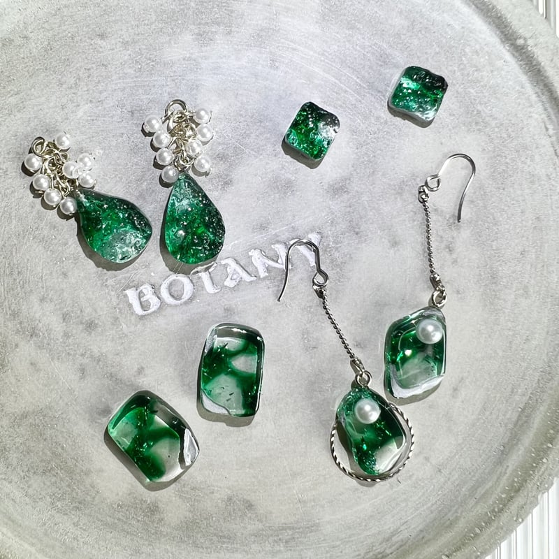 036＊クリア 黄緑ゴールド レトロ チェーン ピアス イヤリング 【公式