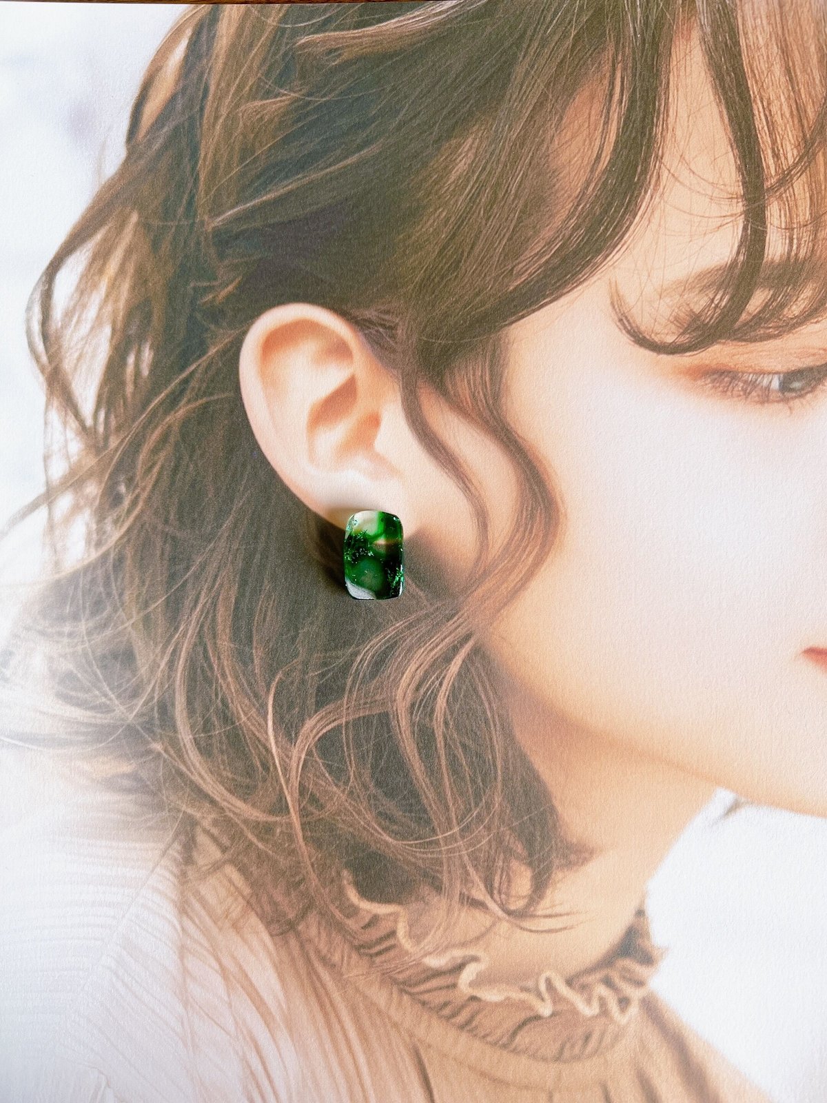 グリーンのチェルシーピアス・イヤリング | peth handmade