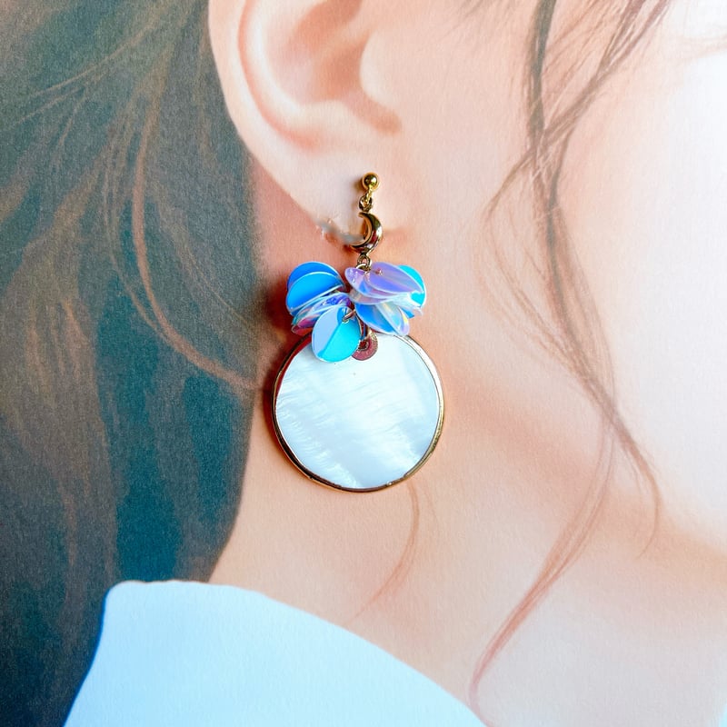 オーロラシェルのムーンピアス・イヤリング | peth handmade accessory