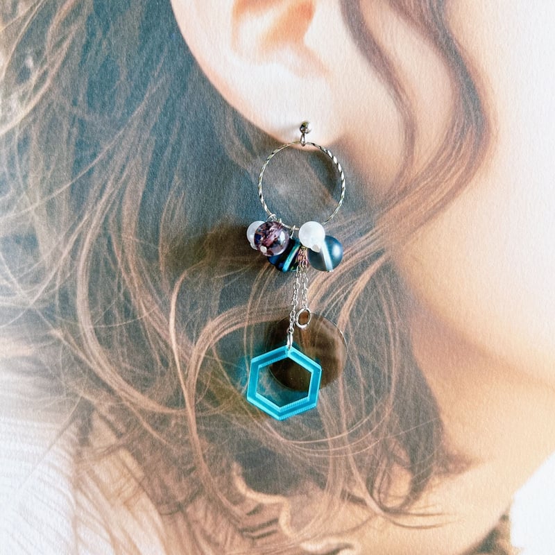 ポメころび◆ベルフラワー水晶×ターコイズ×オイスターシェルイヤリング mimi33】ターコイズ×ビジューフラワーピアス[silver925][Basic