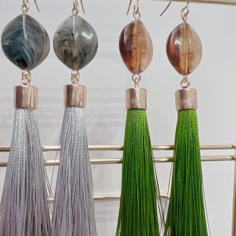 グリーン】タッセルピアス・イヤリング | peth handmade accessory s