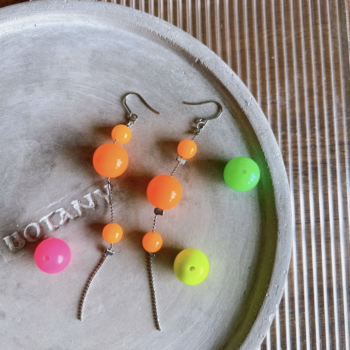 ハンドメイドピアス3091 491＊ 「秋桜」 ハンドメイド イヤリング