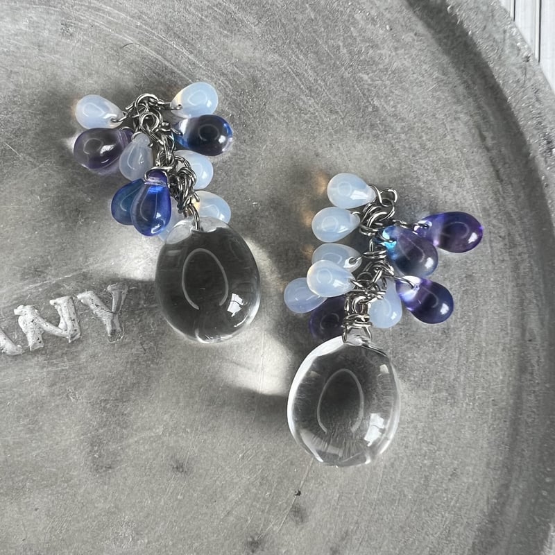 チェコガラスの雨粒ピアス・イヤリング | peth handmade accessory store