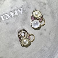 ビジューとボタンがキラキラ可愛いピアス・イヤリング