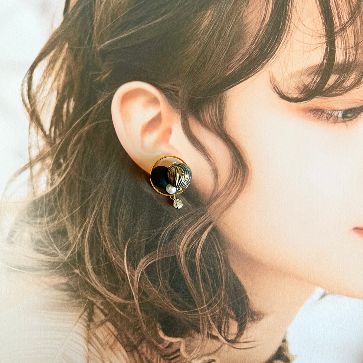 アシンメトリーブラックピアス・イヤリング | peth handmade accessory 