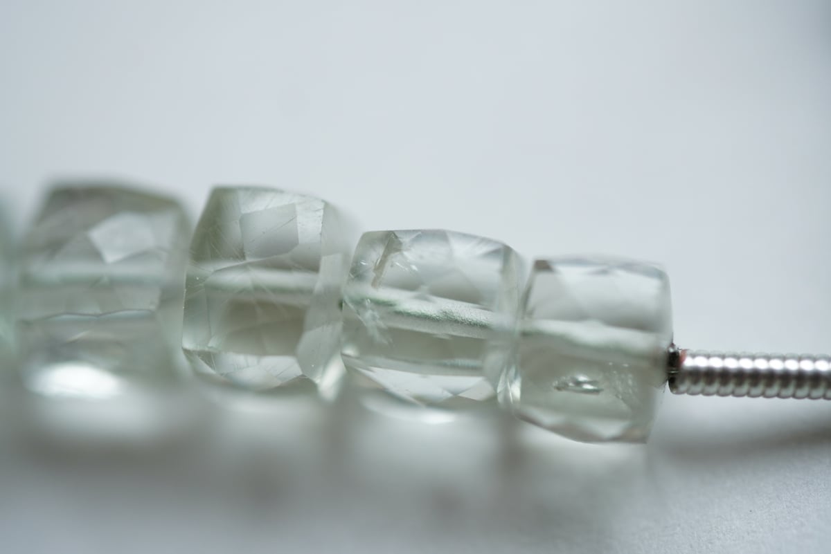 グリーンアメシスト ファセット キューブ | Sea gems