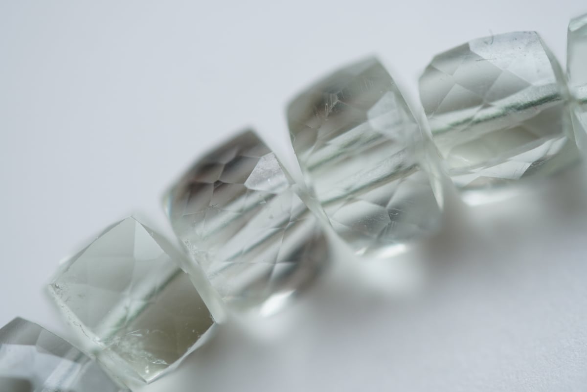 グリーンアメシスト ファセット キューブ | Sea gems