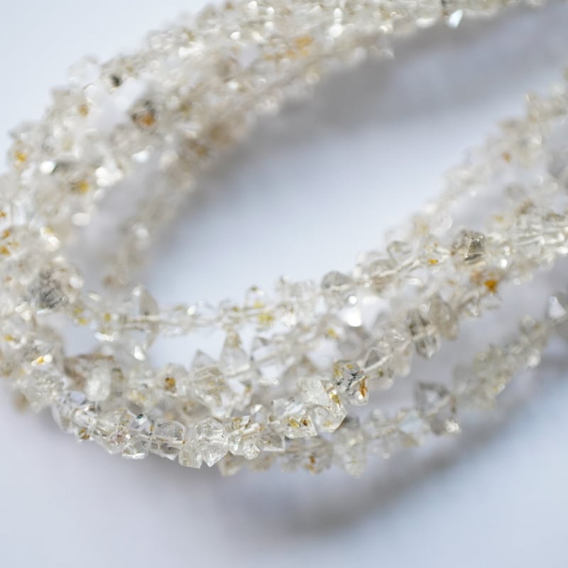 パキスタン産オイルインクォーツ （ハーキマーダイヤモンド型両剣水晶