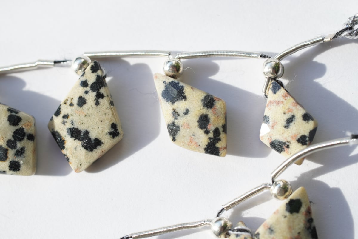 ダルメシアンジャスパー ファセット カイト | Sea gems