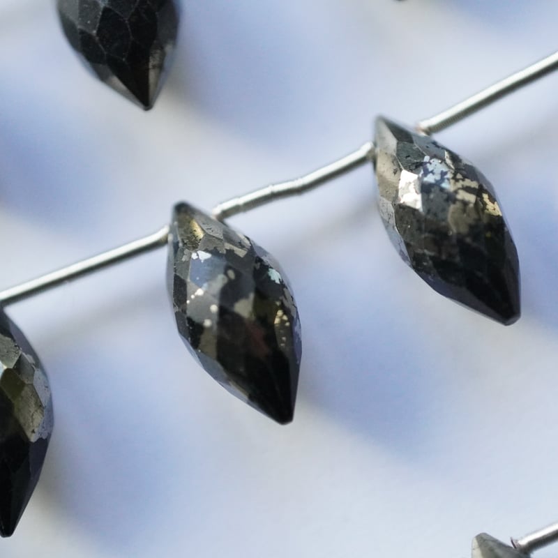 ★リッチパイライトinクォーツ 15.1ミリ珠ビーズA(珍品！ SA+) ☆リッチパイライトinクォーツ 15.1ミリ珠ビーズA(珍品！ SA+)