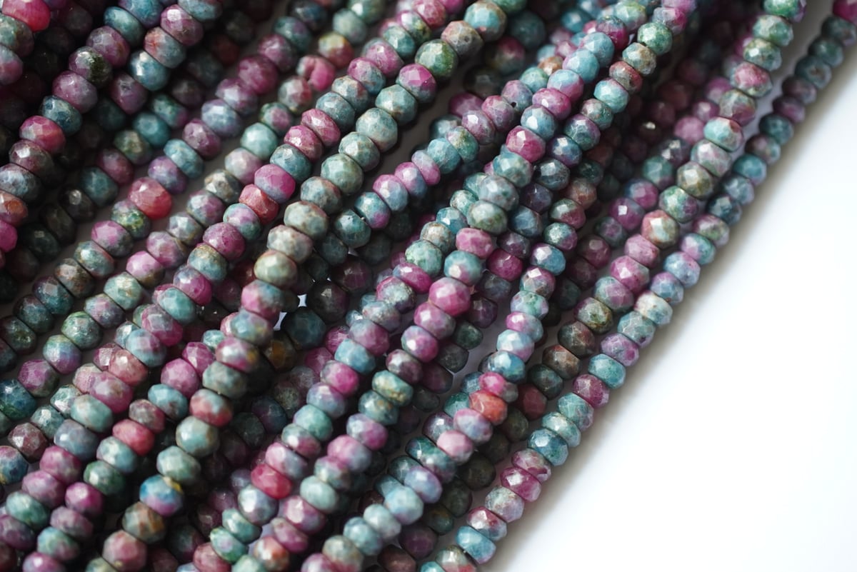 レア】ルビーインカイヤナイト ファセット ボタン | Sea gems