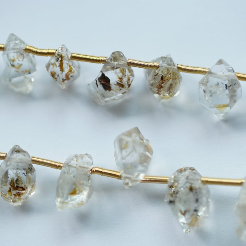 パキスタン産オイルインクォーツ （ハーキマーダイヤモンド型両剣水晶