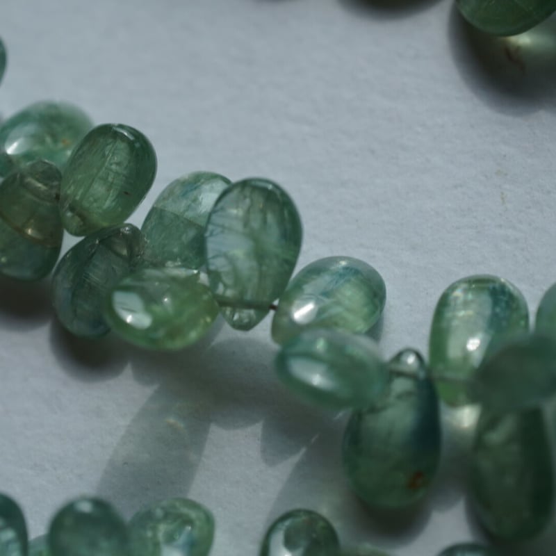 ラスト1点】ミントグリーンカイヤナイト スムース ペアシェイプ | Sea gems