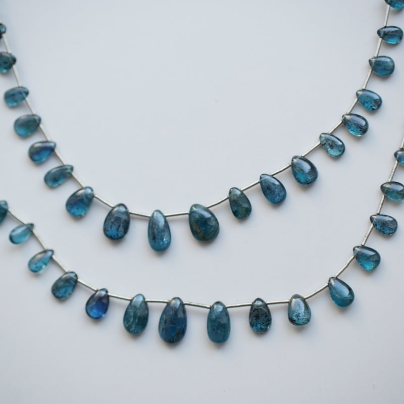 1点のみソーダライトヘキサゴンフラワーカービングネックレストップ 1点のみソーダライトヘキサゴンフラワーカービングネックレストップ