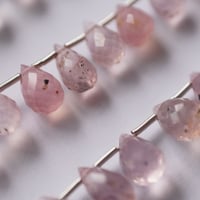 【高品質・ラスト１点】マダガスカル産　ドットローズクォーツ　ブリオレット　ドロップ