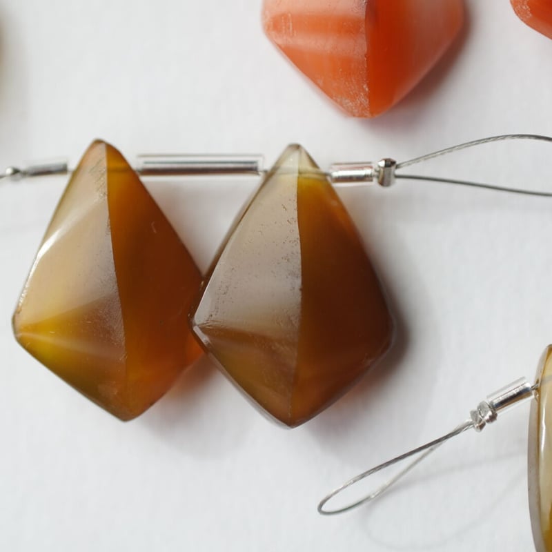 オリジナルカット】 カラフルモンタナアゲート ペア販売 | Sea gems