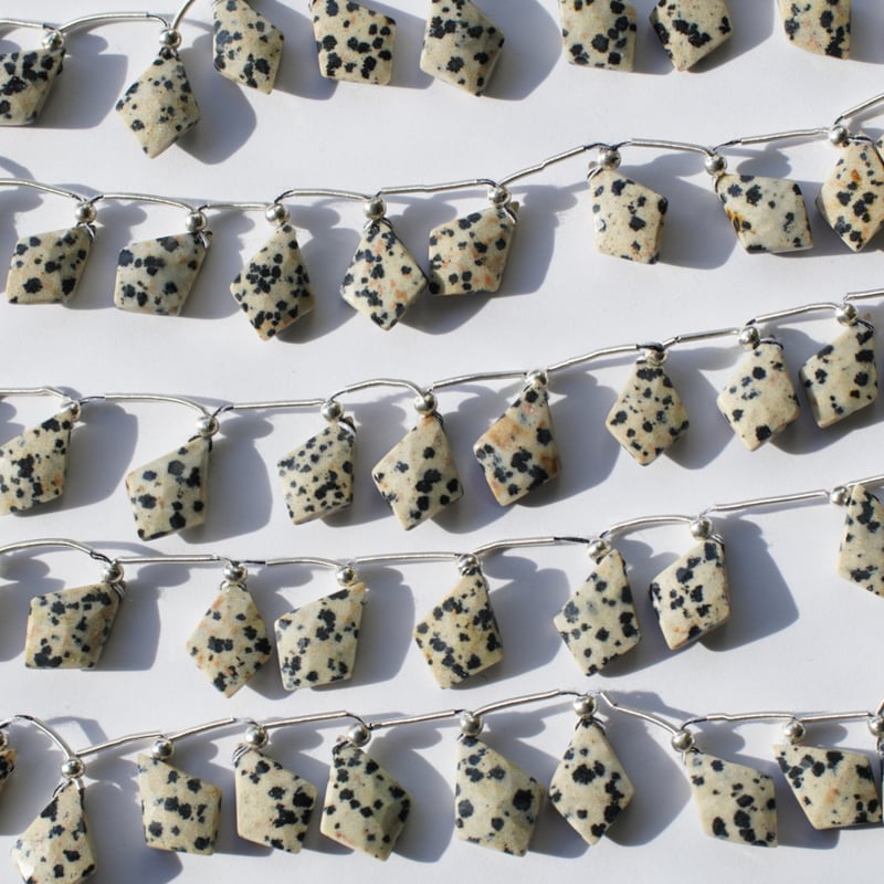 オーシャンジャスパー ホワイトダルメシアン ダルメシアンジャスパー ファセット カイト | Sea gems