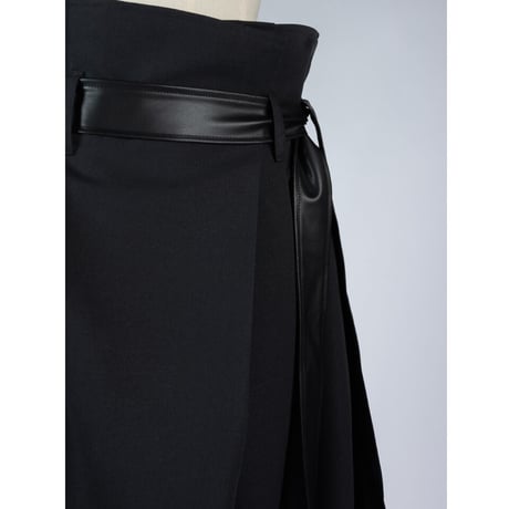 FREY PANTS / Black