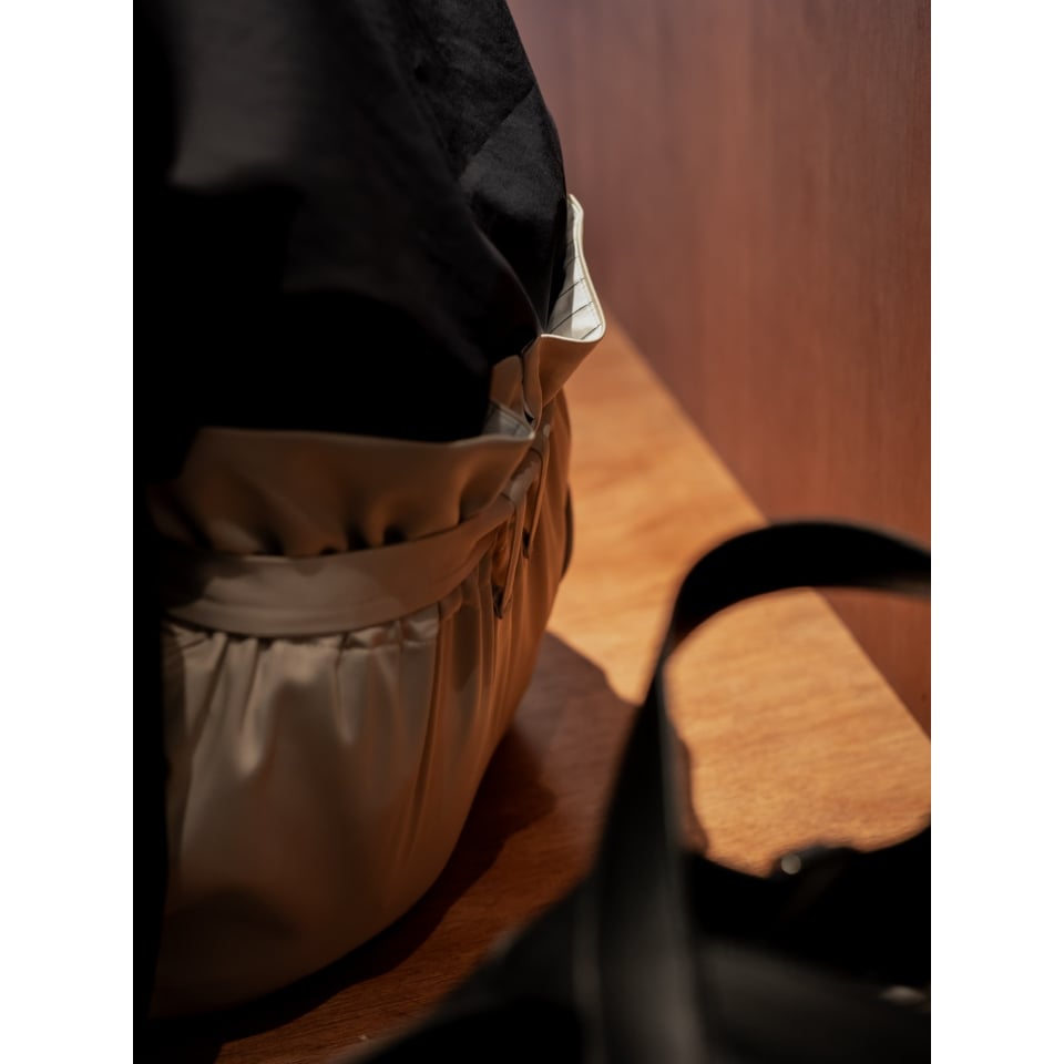 SATIN WATER PANTS/Beige | FREY SATIN WATER PANTS/Beige | FREY
