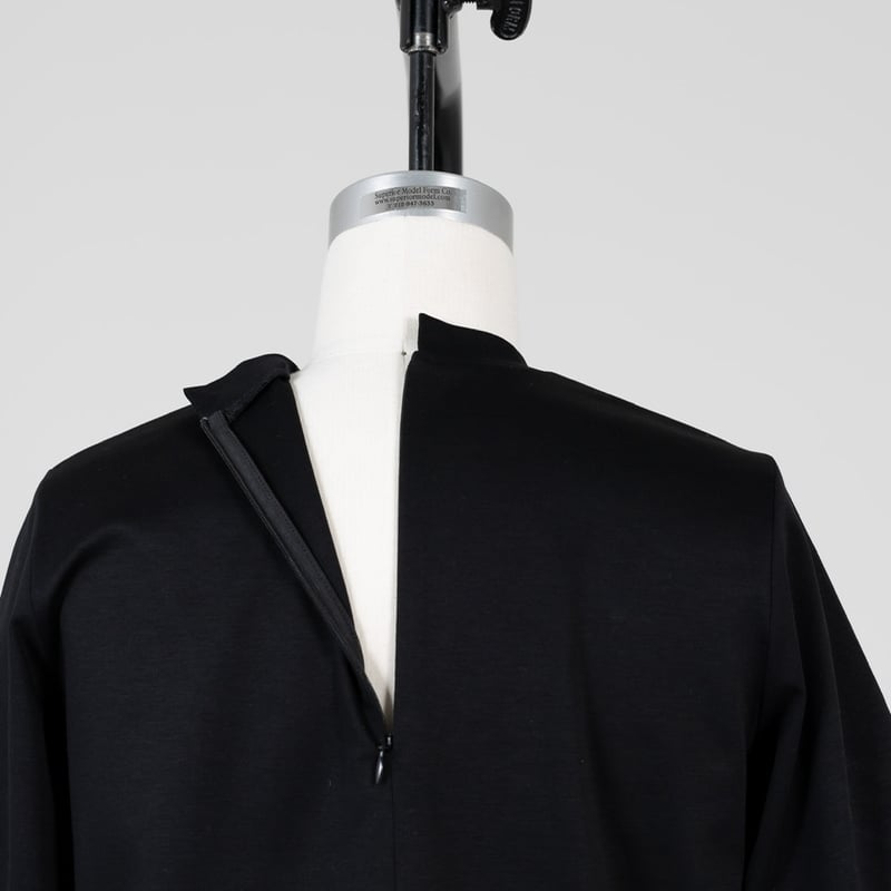 ROUND HEM PULLOVER/Black | FREY