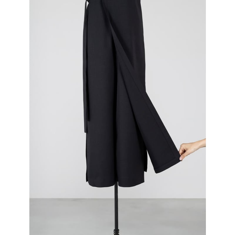 WRAP ALL IN ONE/Black | FREY