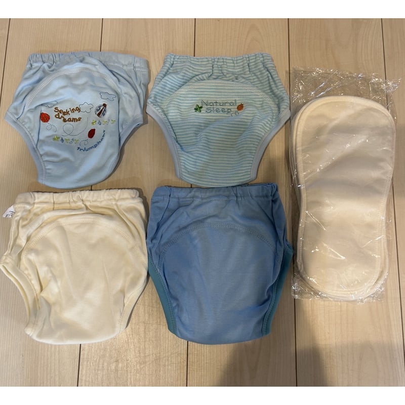 未使用品》【 magenta 吊り式トイレトレーニングパンツ4枚＋パッド5枚