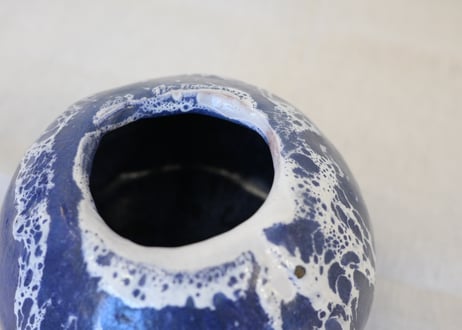 Ceramic Vase “Anja” (FAT LAVA?)