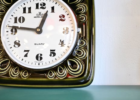 FAT LAVA Kitchen Wall Clock “MEISTER-ANKER”