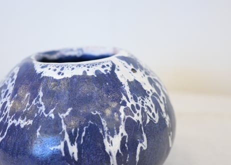 Ceramic Vase “Anja” (FAT LAVA?)