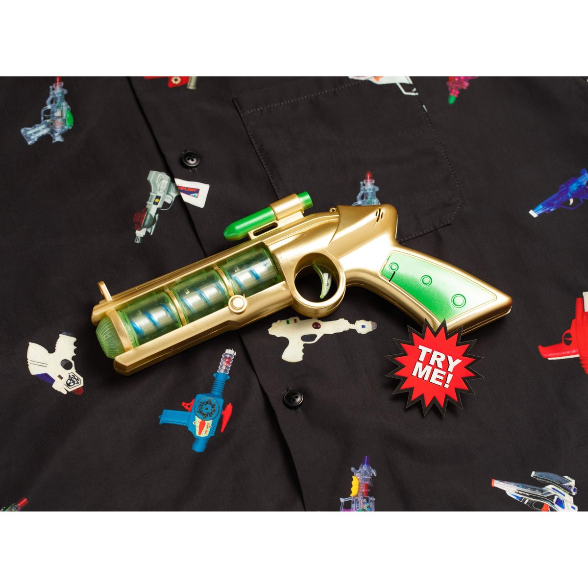 FUN SHOOT おもちゃの銃型　ピカ銃　ヨタくん MP GUN LEDライト付きトイガン ヨタくん ピカ銃 - メルカリ
