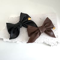 ribbon clip