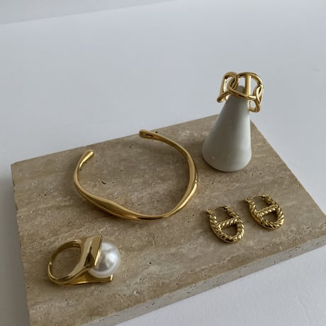 wave bangle