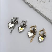 dekoboko heart earring