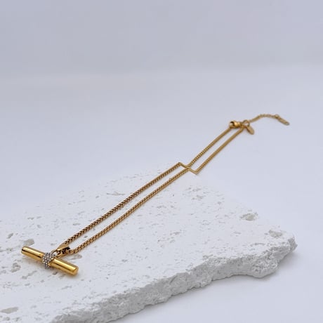 bar necklace