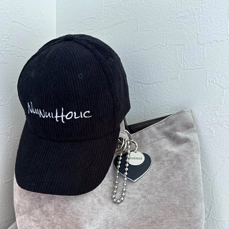 corduroy cap／black／beige