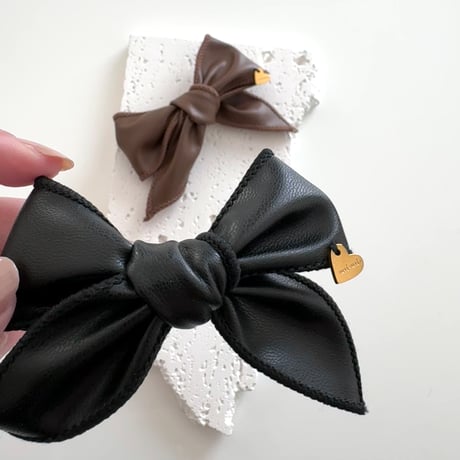 ribbon clip