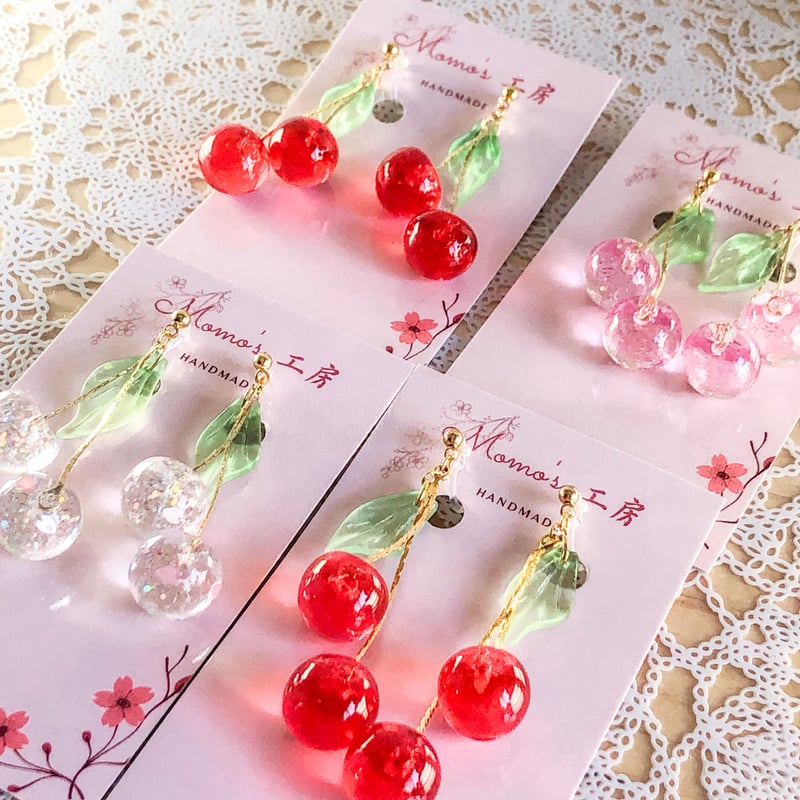 揺れるさくらんぼ レッド／イヤリング／ピアス／ノンホール | Momo's 工房