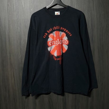 CATEGORY RED HOT CHILI PEPPERS | ONE VINTAGE